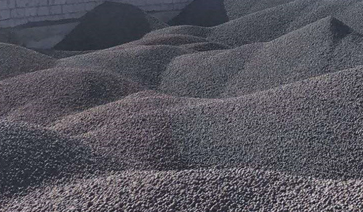 烧结球团为什么加煤粉？HLM1250中速煤磨机生产球团用煤粉200目，D80全通过