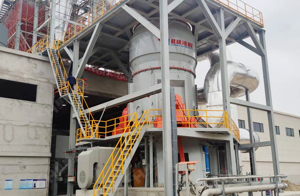 豪气!福建这家厂一次订了三台钛精矿磨粉机