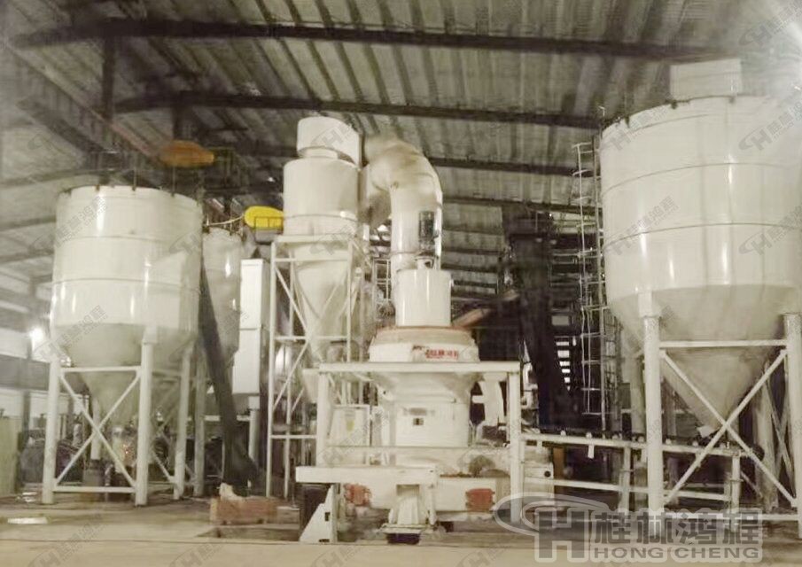 白云石雷蒙磨粉机，鸿程摆式磨粉机,年产10万吨的生产线配置
