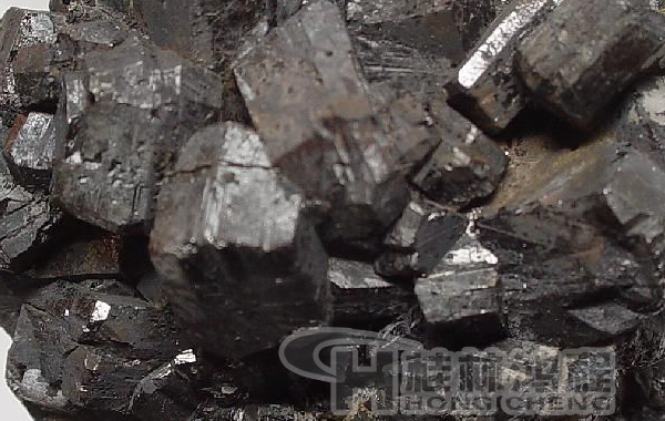 氧化锰矿 氧化锰矿