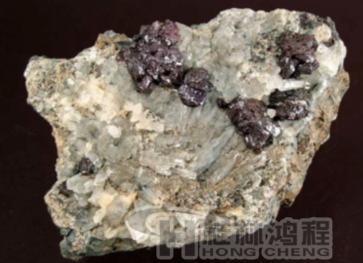 银多金属矿 银多金属矿