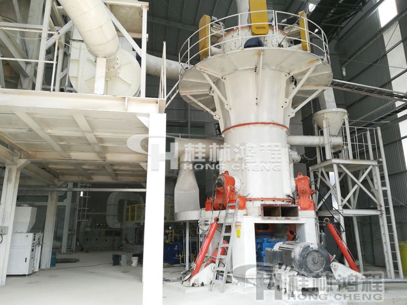 800目煅烧高岭土立式磨机 HLMX1300超细立磨800目煅烧高岭土立式磨机