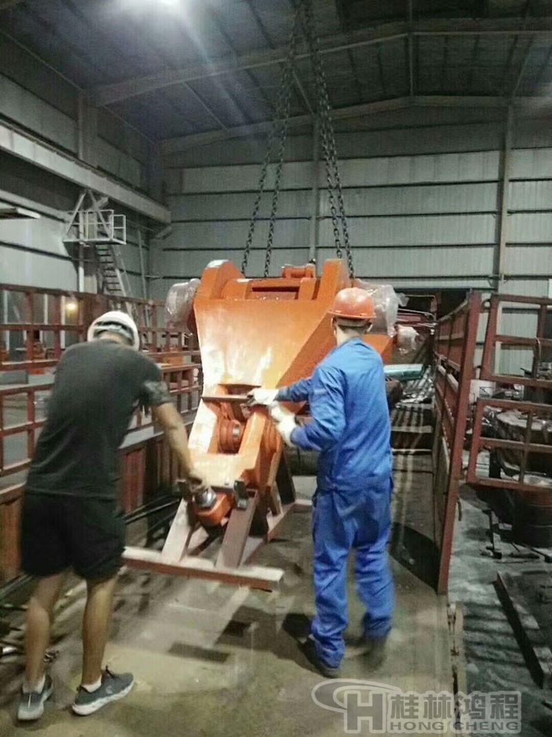 桂林鸿程HLM1700大型高岭土立式磨机 桂林鸿程HLM1700大型高岭土立式磨机