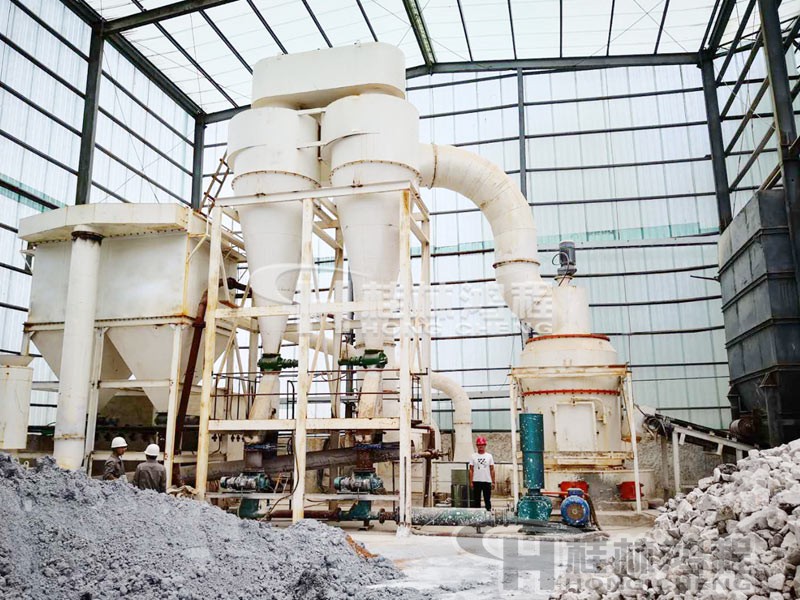 效型雷蒙磨粉机石灰石250目时产29吨摆式磨粉机