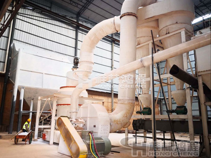高效型雷蒙磨粉机石灰石250目时产29吨摆式磨粉机