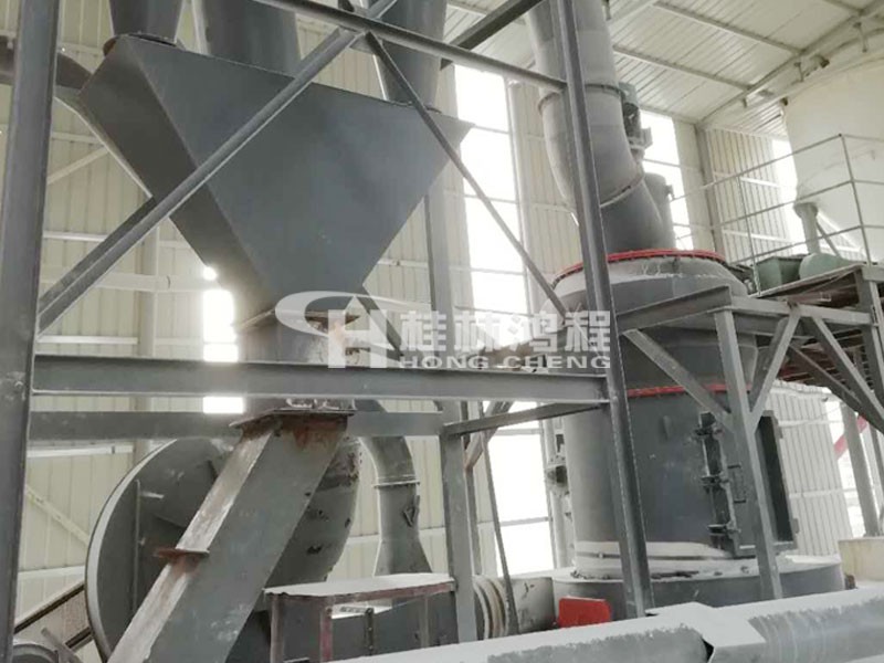 食用石膏粉磨机 HCQ1500雷蒙磨粉机 鸿程新疆石膏粉生产线