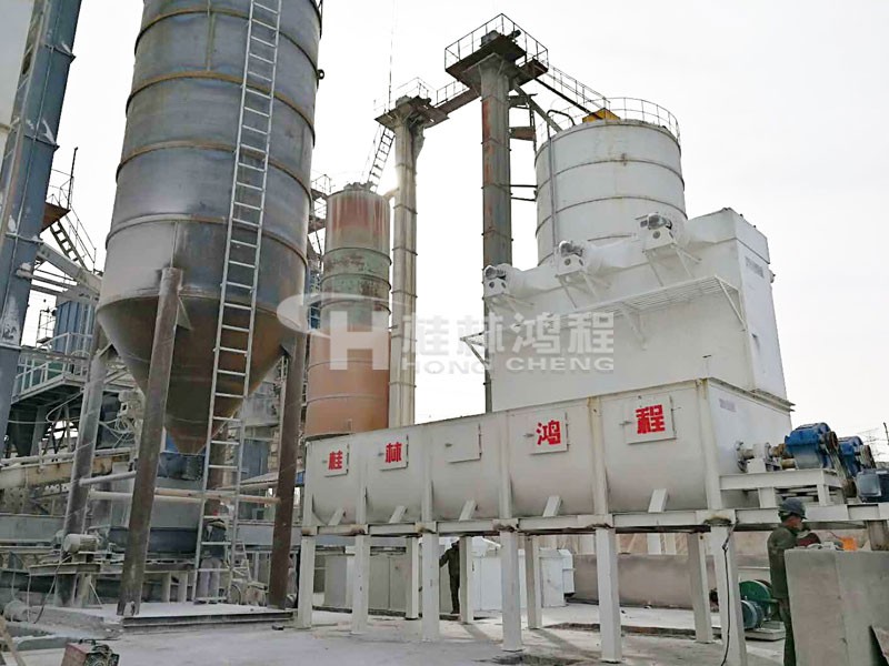 广西某氢氧化钙企业HC熟石灰磨粉机项目现场