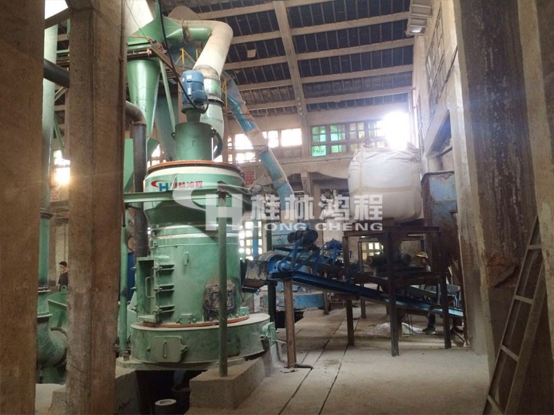 桂林鸿程热电厂的脱硫石膏磨200目磨机