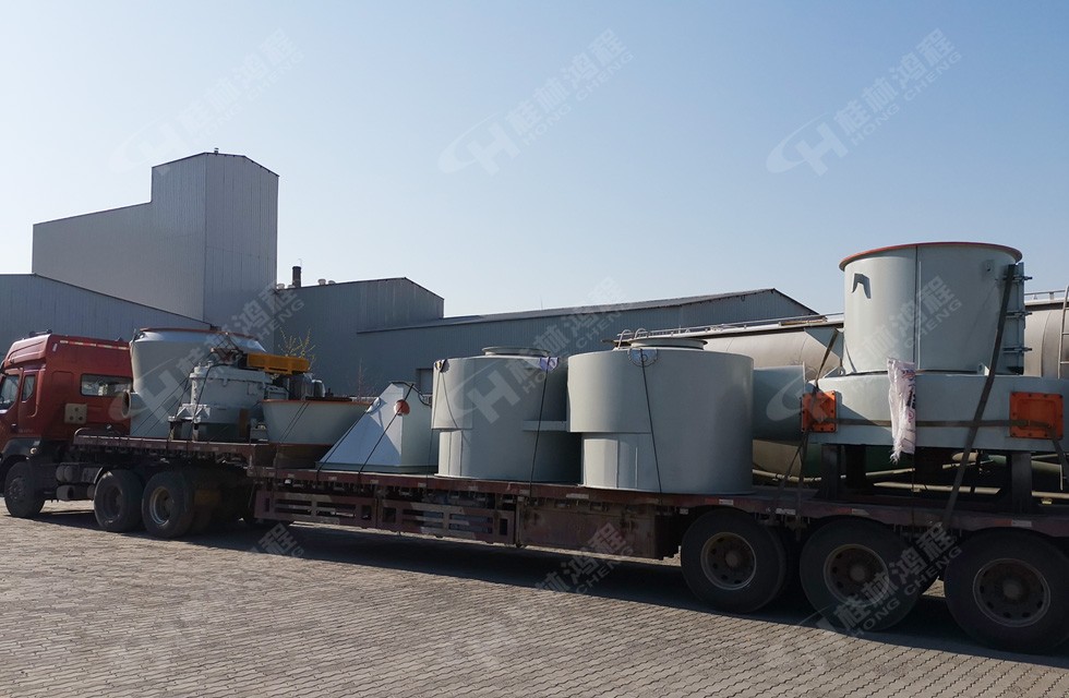 验货人员对桂林鸿程HC系列消化器(化灰机) 验货人员对桂林鸿程HC系列消化器(化灰机)