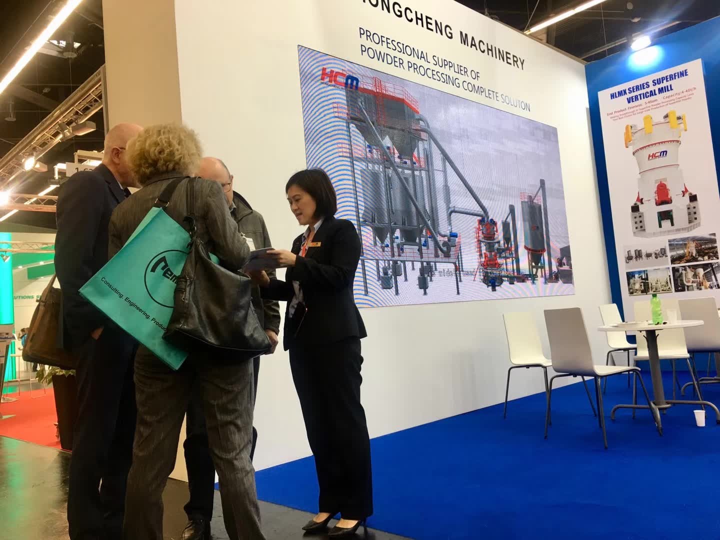 中国桂林鸿程磨粉机厂家参加德国纽伦堡国际粉体工业展览会POWTECH 2019