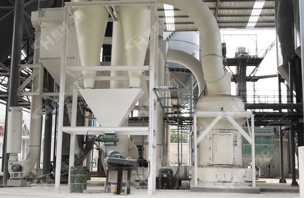 200目电厂石灰石粉磨设备安徽广德县HC1500摆式雷蒙磨粉机生产线正式投产