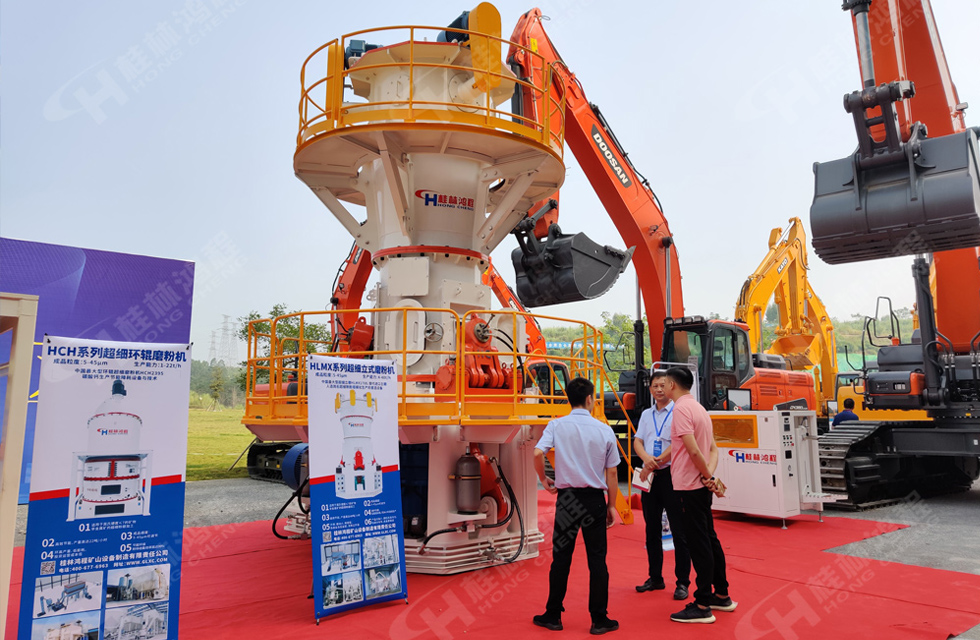 桂林鸿程荣耀亮相第三届中国(贺州)石材•碳酸钙展览会 桂林鸿程荣耀亮相第三届中国(贺州)石材•碳酸钙展览会