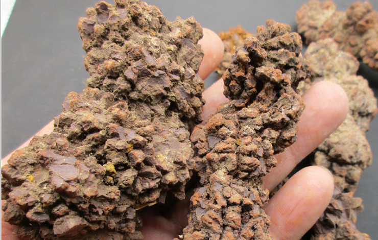 褐铁矿怎么加工成超细粉