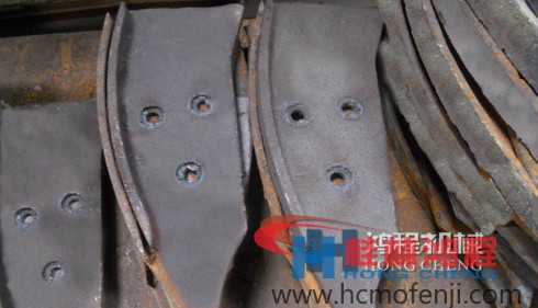 雷蒙磨粉机配件铲刀