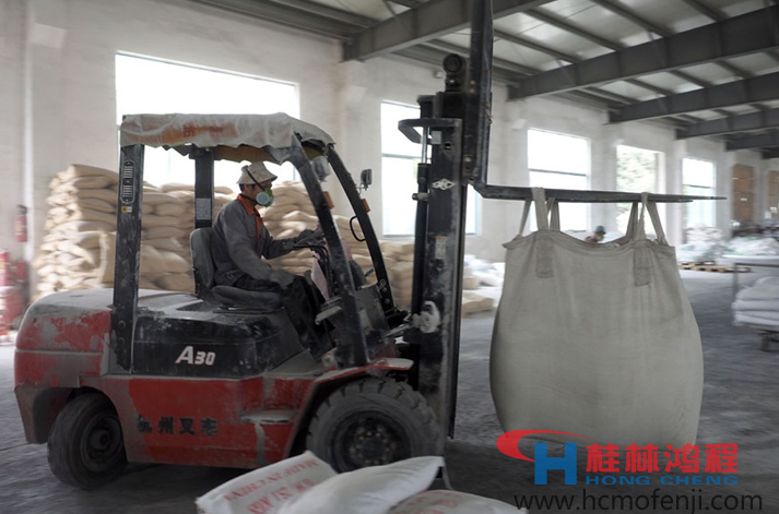 广西贺州磨粉机碳酸钙粉厂家