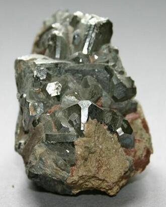 湖南发现大型铌钽矿,长石雷蒙磨粉机设备选型