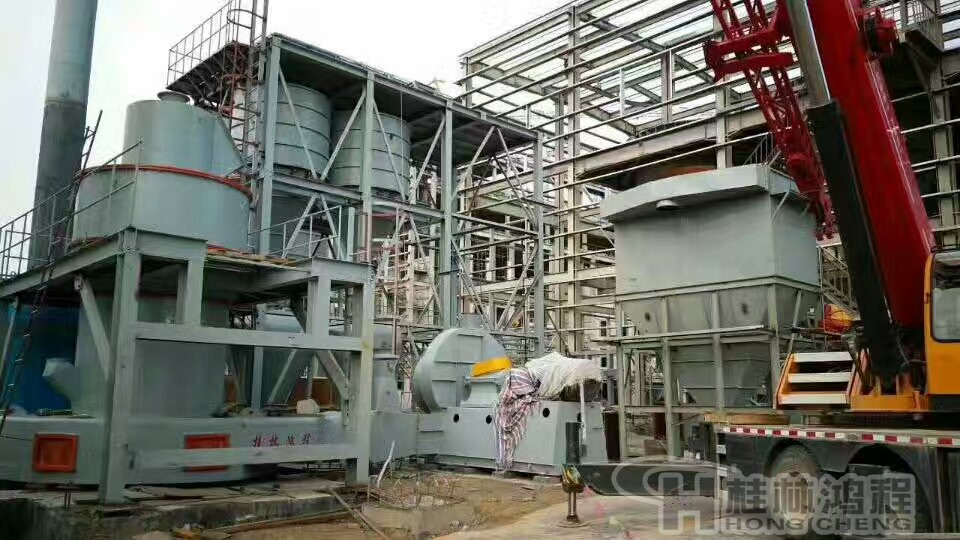 桂林鸿程磨粉机安装团队安装磨粉机风机 除尘设备 收尘系统