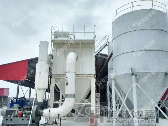 350目碳酸钙生产设备碳酸钙磨粉机现场