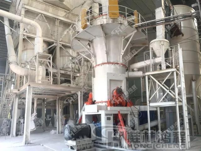 800目碳酸钙生产设备碳酸钙微粉磨现场
