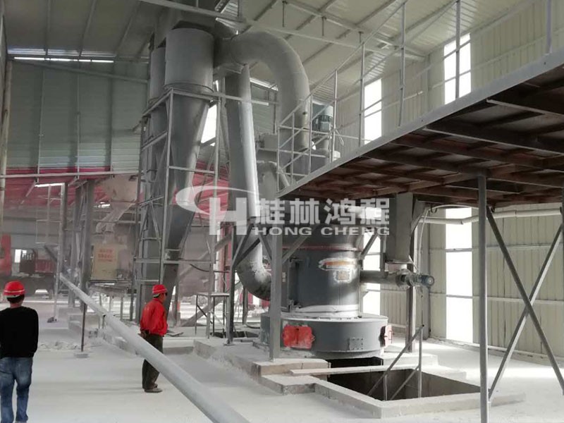 食用石膏粉磨机 HCQ1500雷蒙磨粉机 鸿程新疆石膏粉生产线