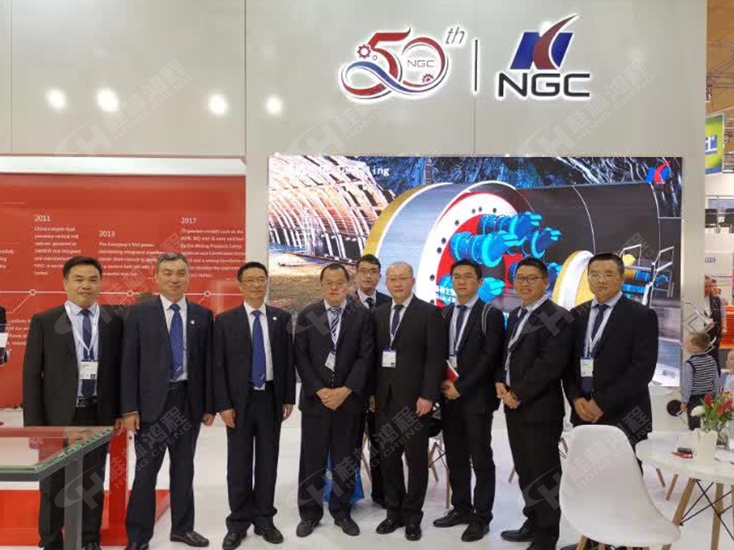 磨粉机厂家桂林鸿程参加汉诺威工业展学习德国人设计