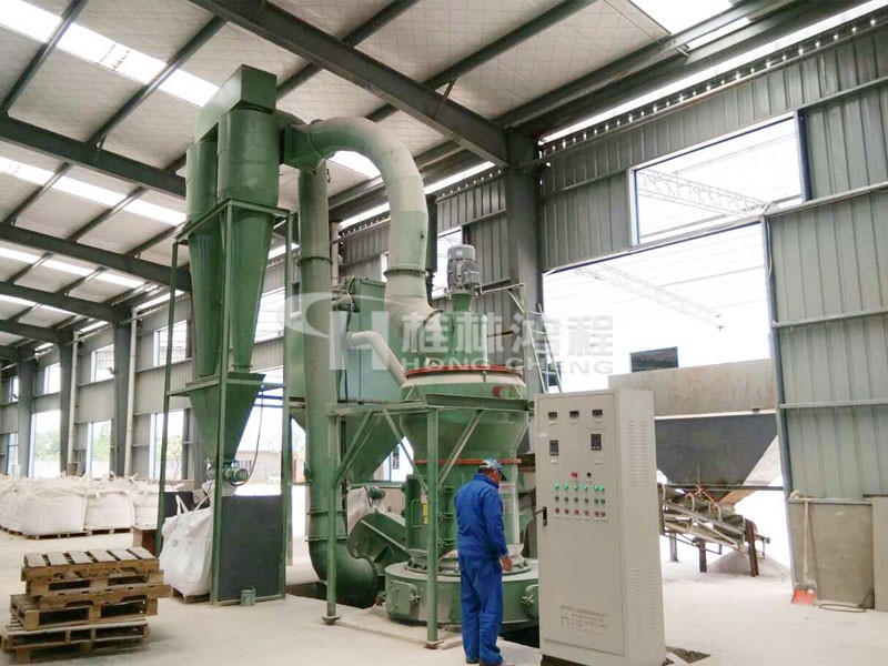 小型矿石粉碎机磨粉机HC1000摆式磨粉机