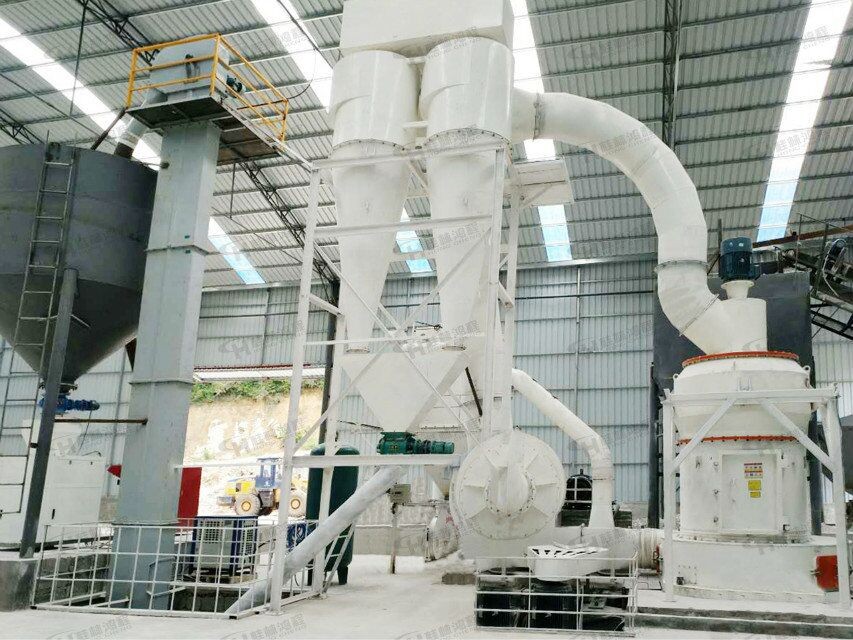 磨石灰石粉设备石灰石雷蒙磨：摆式

磨粉机