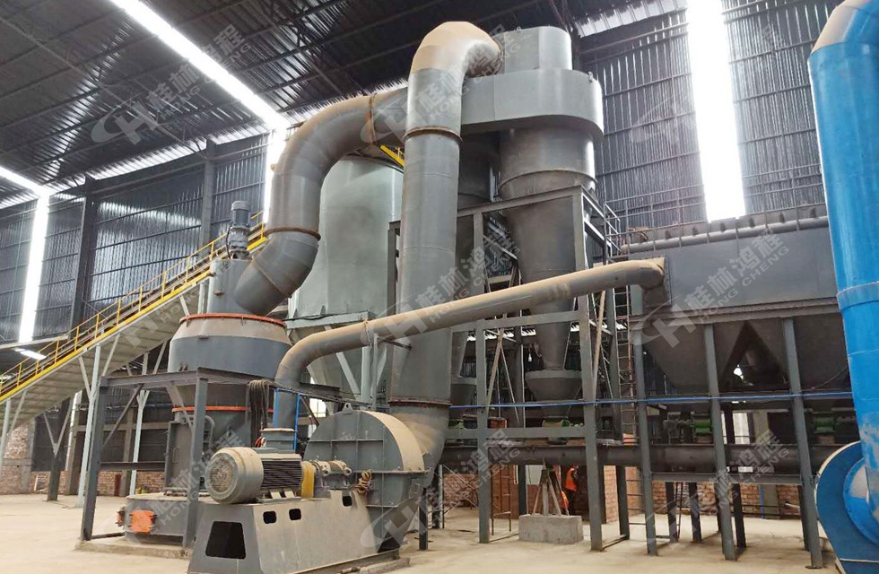页岩混合料200目12吨HC1900摆式磨粉机四川乐山某瓷厂客户投产