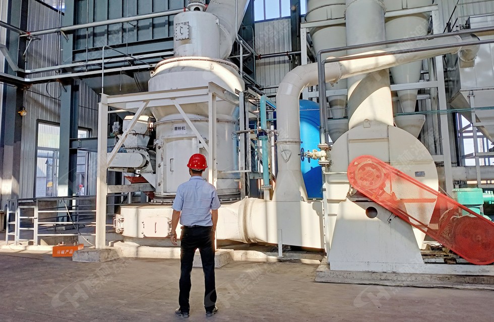山东HC1700摆式磨粉机加工沥青煤粉200目D90时产8吨