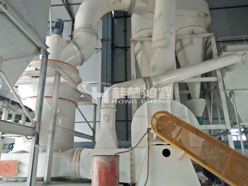325目高白粘土磨粉机小时产量10吨设备HC1700摆式磨粉机