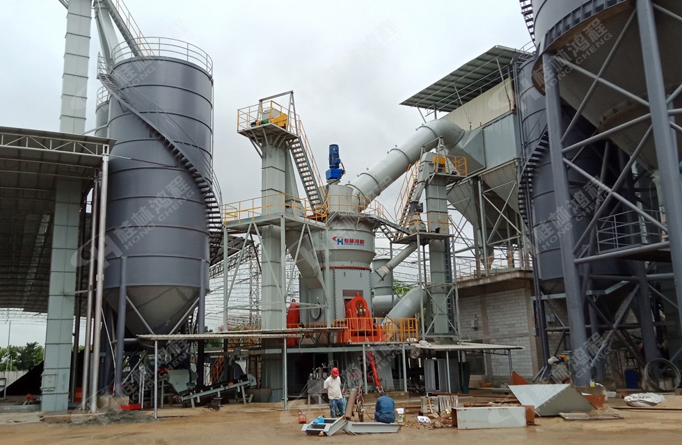 HLM2600矿石粉立磨广东肇庆客户接线