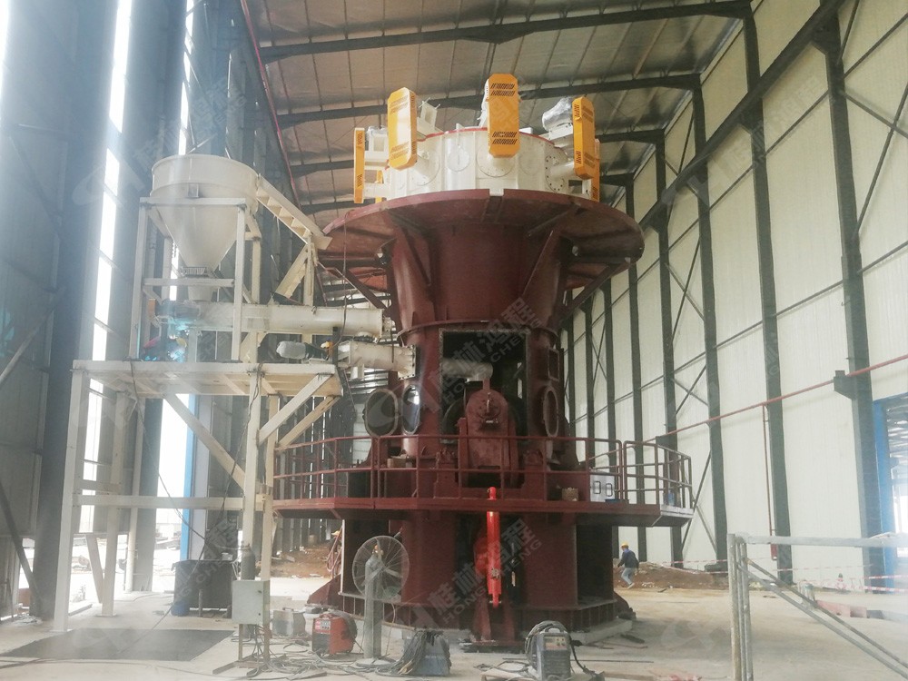 购鸿程9台1700HLMX辊式超细立磨机!客户信任能让人从心底感受到掉泪的温暖!