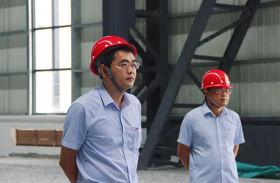 再创辉煌!桂林鸿程矿山设备磨粉机2022销售大会圆满召开 桂林鸿程矿山设备磨粉机总裁与副总裁 2022销售大会