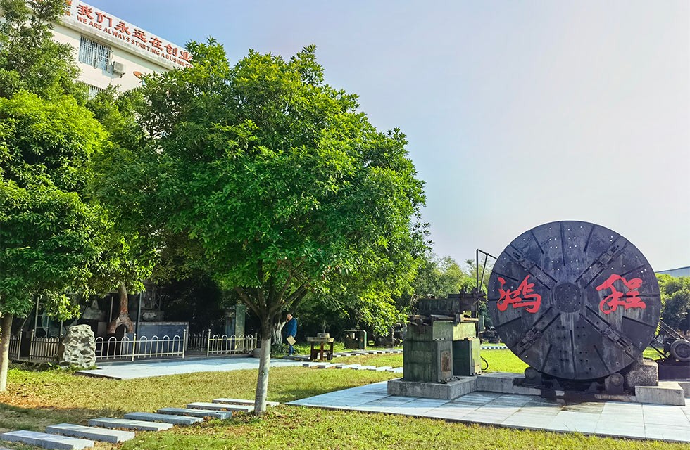 桂林磨粉机公司 桂林磨粉机公司